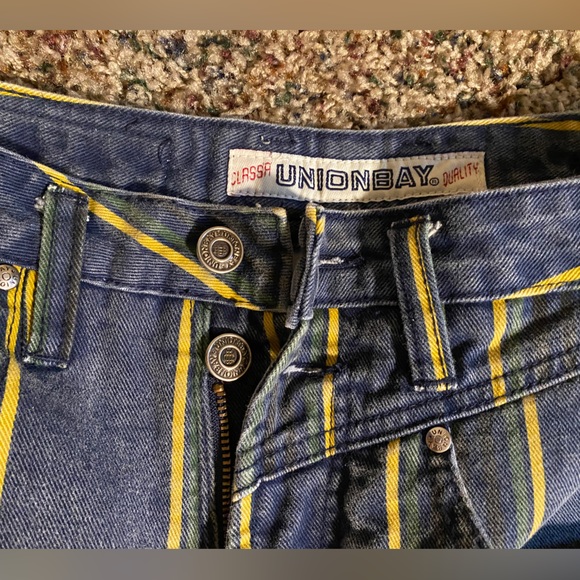 UNIONBAY duality shorts!! Size: 9/10 - Picture 2 of 3